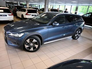 Volvo V60 Cross Country AWD INSCRIPTION INTELLI SAFE 2.0 Kers Mild hybrid 184kW