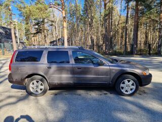 Volvo XC70 2.4 R5 D5244T4 136kW