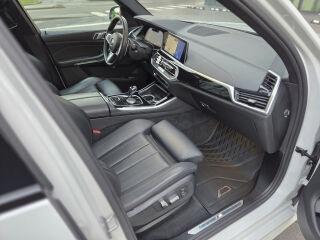 BMW X5 xDrive30d M Sport 3.0 210кВ