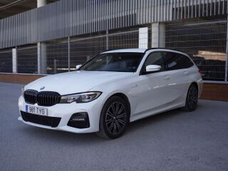 BMW 330 e M-Sport xDrive H/K 2.0 215kW