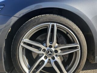 Mercedes-Benz E 220 AMG Styling 2.0 143kW
