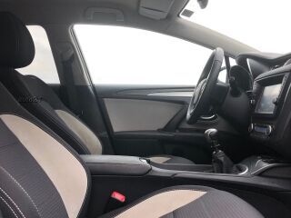 Toyota Avensis 2.0 105кВ