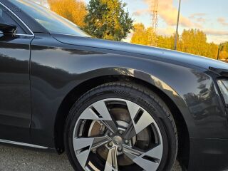 Audi A8 4.1 V8 258kW