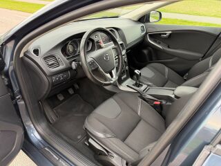 Volvo V40 Momentum 2.0 D2 88кВ