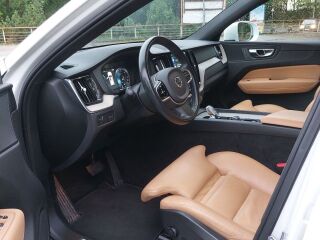 Volvo XC60 2.0 145kW