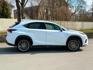 Lexus NX 300h 2.5 114кВ