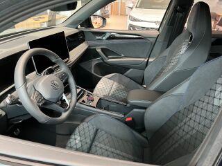 Volkswagen Tiguan R Line 1.5 110кВ