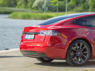 Tesla Model S Dual Motor 386kW 158кВ