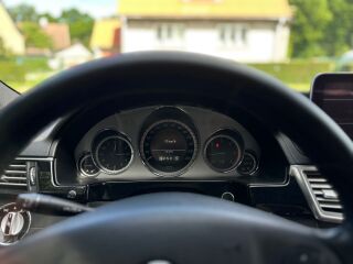 Mercedes-Benz E 220 Avantgarde 2.2 CDI 125kW
