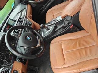 BMW 320 Luxury 2.0 135kW