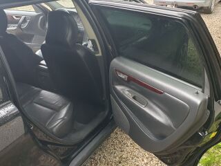 Volvo V70 2.4 D5 120kW