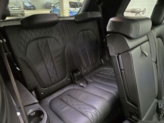 BMW X7 M50D 3.0 294kW