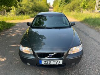 Volvo S60 Momentum D5 2.4 120kW