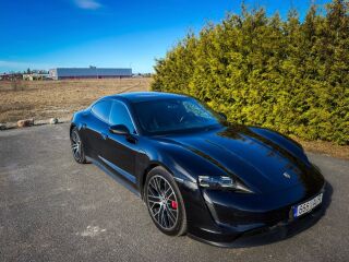 Porsche Taycan 4s 420kW battery plus 420кВ