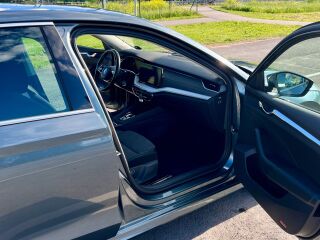 Skoda Octavia HB Elegance 2.0 TDI 110кВ
