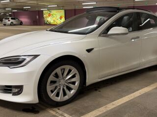 Tesla Model S D75 386kW