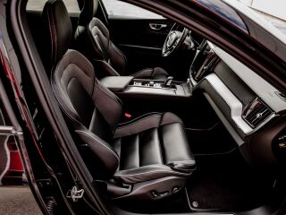 Volvo XC60 B4 AWD R-Design Mild Hybrid 2.0 145кВ