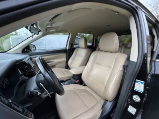 Mitsubishi Outlander 2.3 110kW