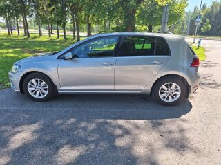 Volkswagen Golf 1.0 81кВ