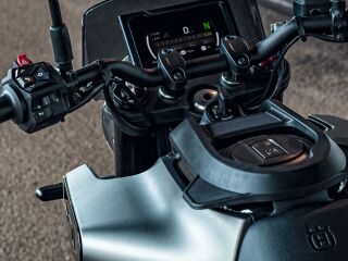 Husqvarna Svartpilen 401 1 silinder 4 takti 33kW