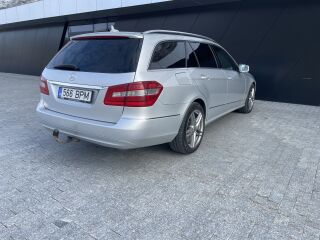 Mercedes-Benz E 220 2.1 R4 125kW