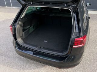 Volkswagen Passat Variant Business Facelift DSG Polar+ 2.0 TDI 110kW