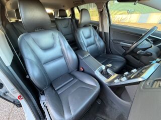 Volvo V60 Momentum Facelift EU6 2.0 R4 D3 TDI 110kW