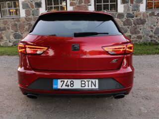 SEAT Leon Cupra 2.0 R4 221kW