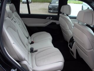 BMW X7 xDrive40d M Sports package 3.0 250kW
