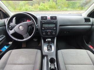 Volkswagen Jetta 1.6 BSE 75kW