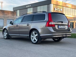 Volvo V70 2.4 129кВ