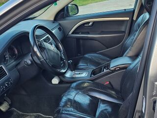Volvo V70 2.4 120kW
