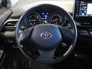 Toyota C-HR Luxury 2.0 112кВ