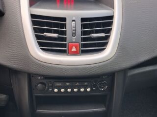Peugeot 207 1.4 70кВ
