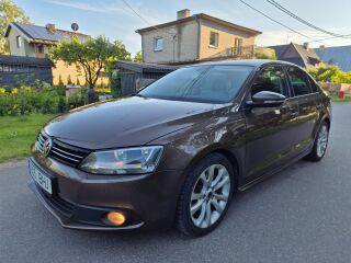 Volkswagen Jetta 1.4 90kW
