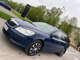 Skoda Octavia 1.2 R4 77кВ