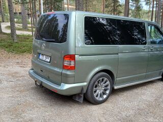 Volkswagen Multivan Highline 2.5 128kW