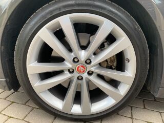 Jaguar XJ R-Sport 3.0 221кВ