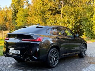 BMW X4 xDrive 30i MHEV M sportpakett 2.0 180kW