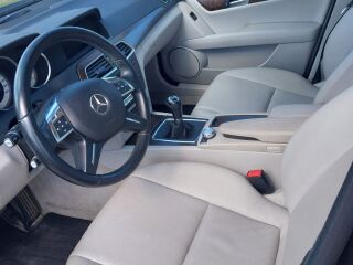 Mercedes-Benz C 180 2.1 88kW