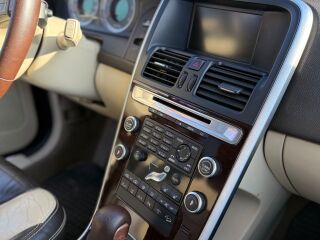 Volvo XC60 Summum 2.4 136kW
