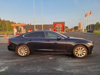 Volvo S90 Momentum 2.0 T4 140kW