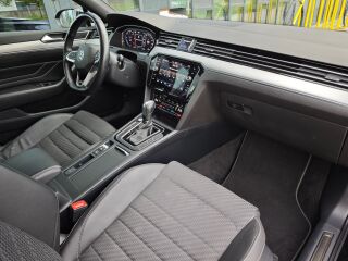 Volkswagen Passat R-Line 2.0 110kW