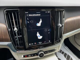 Volvo V90 Cross Country Intelli Safe Pro Luxury AWD MY22 2.0 B5 KERS MILD Kerghübriid 183kW