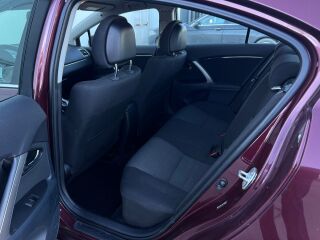Toyota Avensis Linea Sol 1.8 108кВ