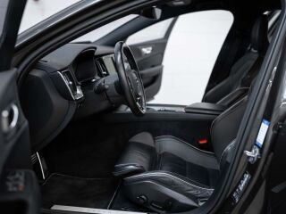 Volvo V60 R-Design 2.0 D4 140кВ