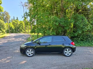 Toyota Auris 2.2 130kW