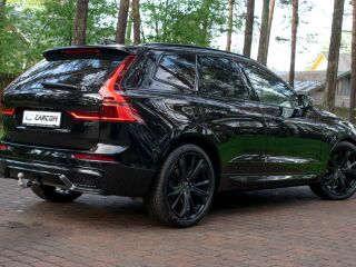 Volvo XC60 MY26 Facelift Ultra Black Fullopt 2.0 B5 AWD MHEV Kerghübriid 184кВ
