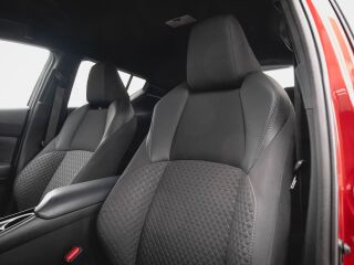 Toyota C-HR Hybrid Crossover Style 2.0 112kW