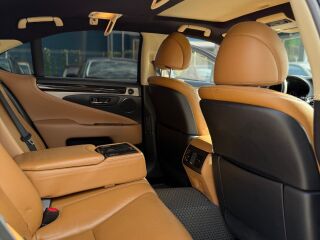Lexus LS 460 4.6 268kW